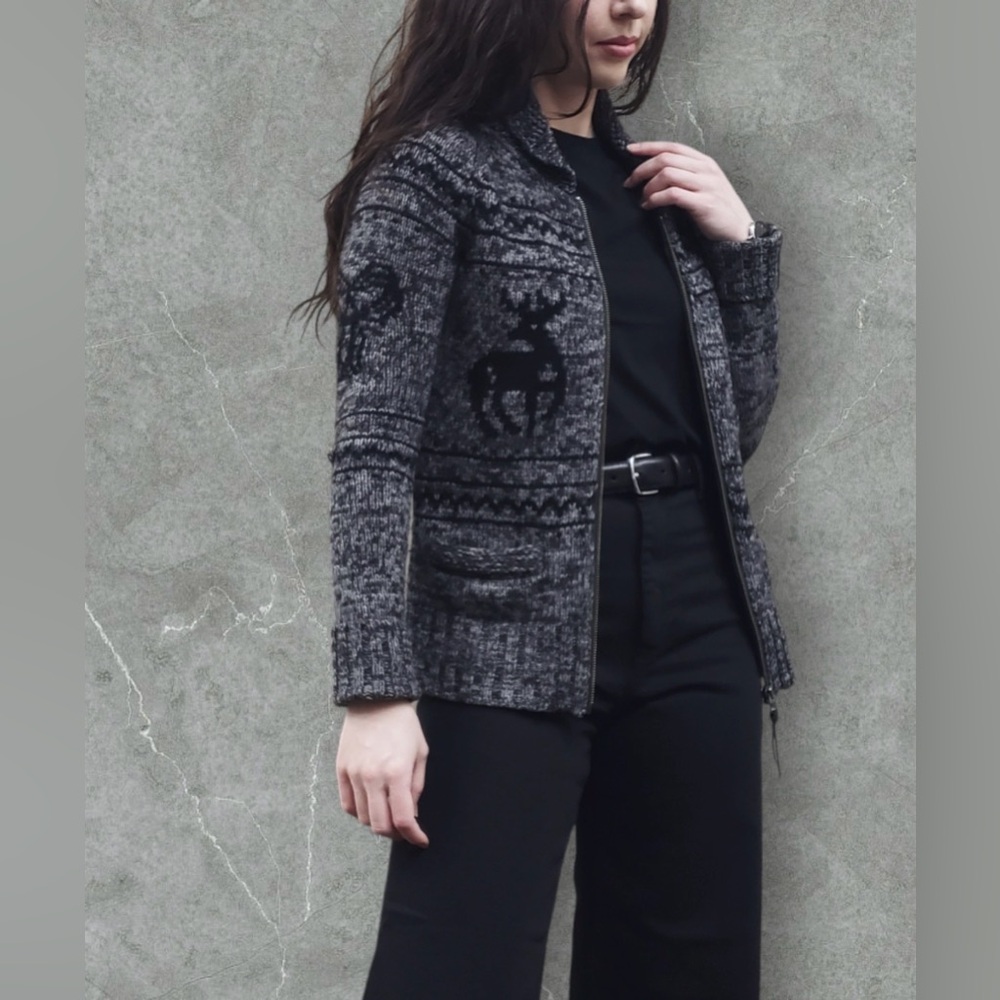 Aritzia TNA 100% lambswool gray/black zip reindeer sweater w pockets -S